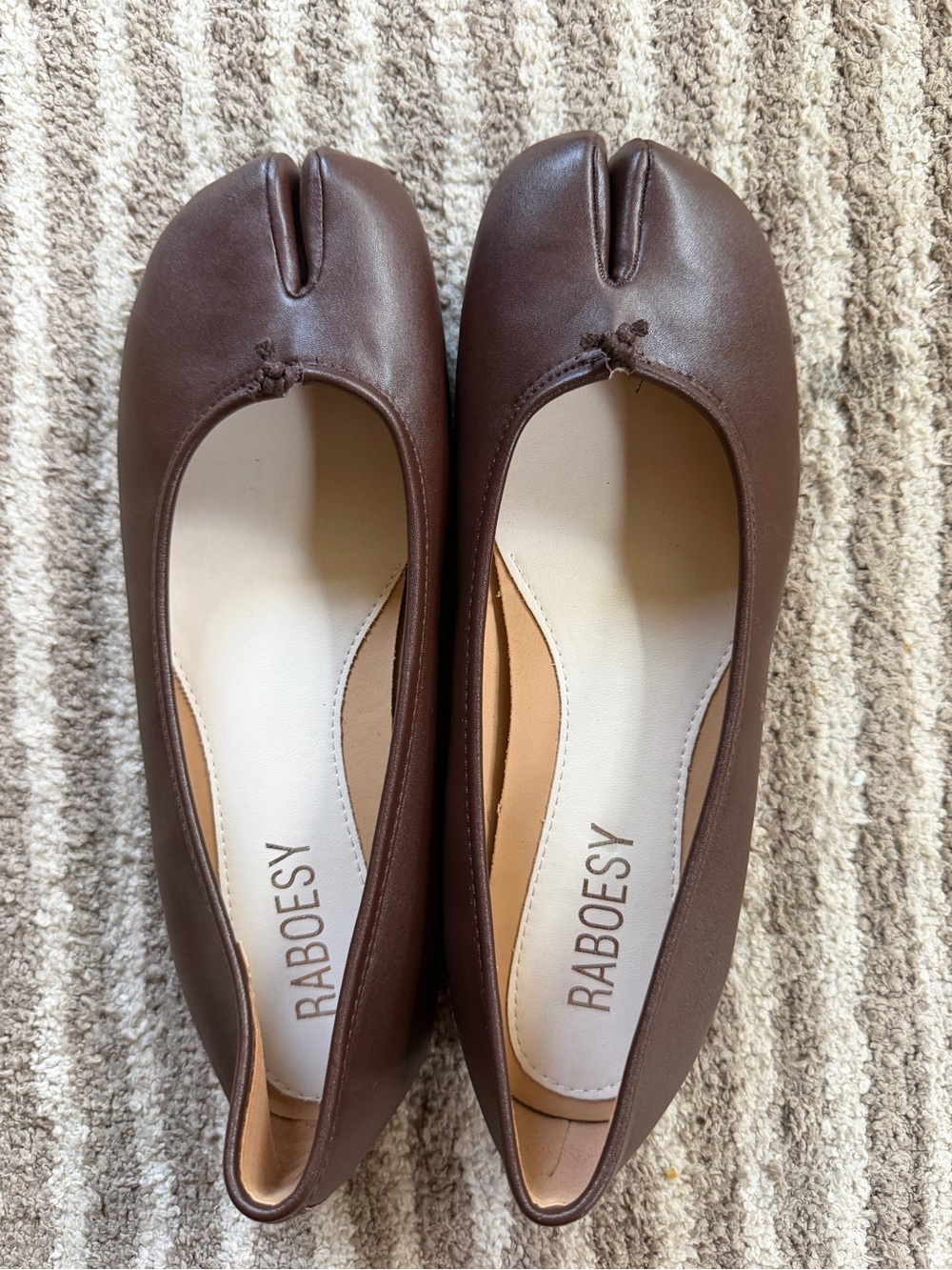 RABOESY Women's Brown Split-Toe Ballet Flats